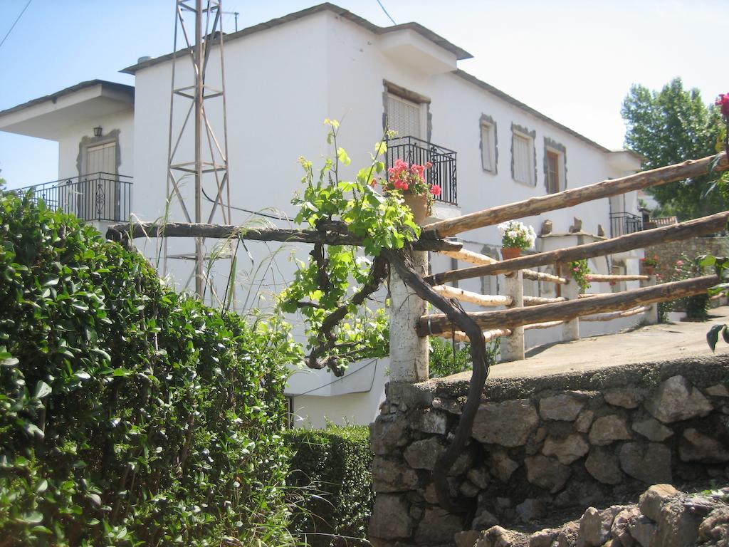 Alojamiento Rural Mirador Del Avellano Alpujarra de la Sierra Kültér fotó